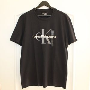 Calvin Klein black T-shirt (men’s L) (NWT)